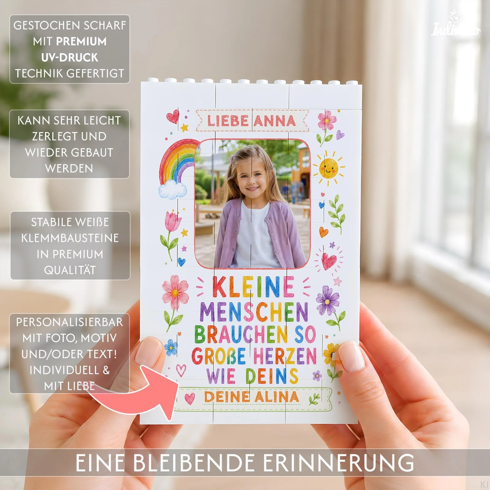 Infobild zum Klemmbaustein-Fotogeschenk mit bunten Blumen und Kinderfoto: UV-Druck, zerlegbare weiße Bausteine und Personalisierung mit Foto, Motiv oder Text.