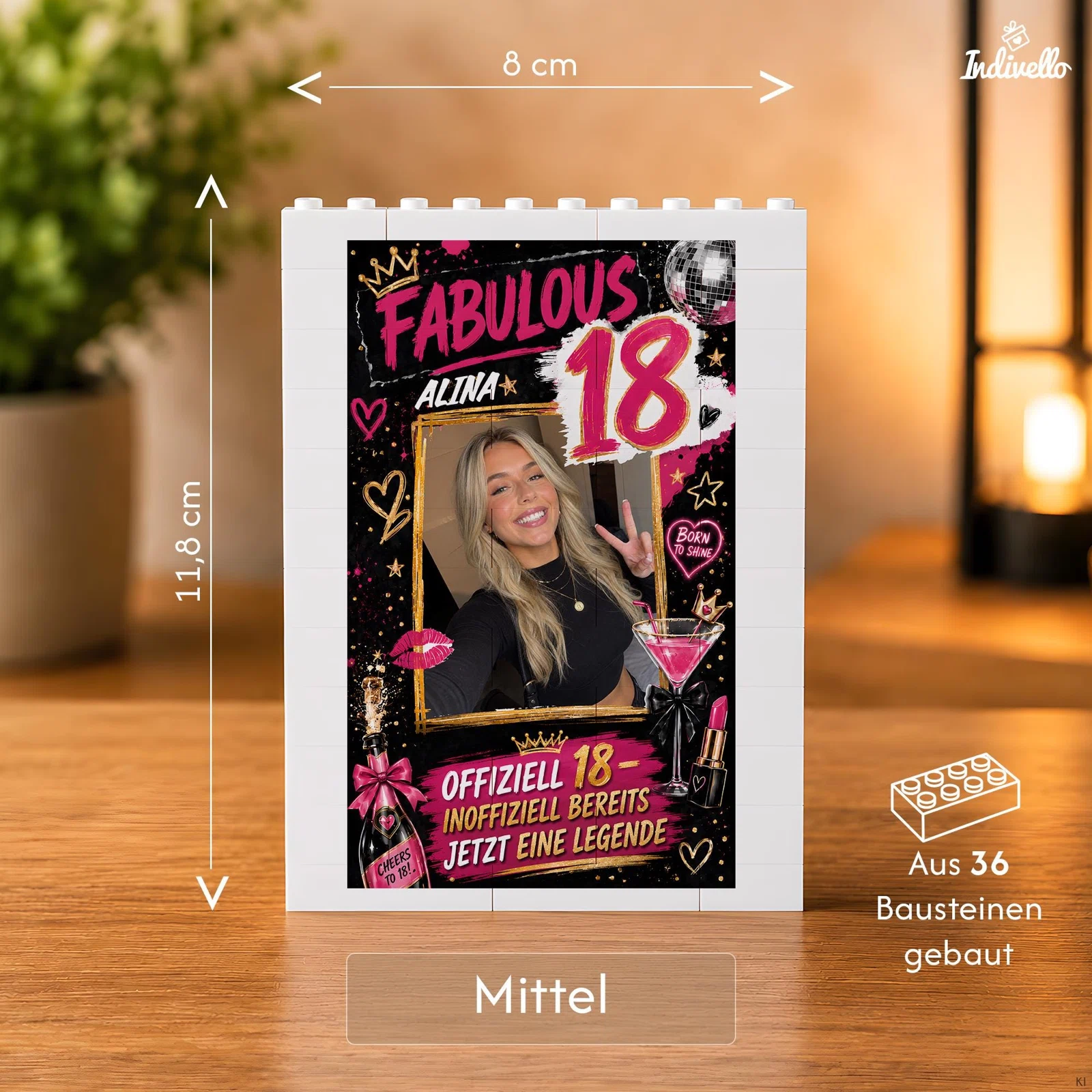 Größenübersicht für die mittlere, rechteckige Fototafel im pink-schwarzen 18.-Geburtstagsdesign: 8 cm breit, 11,8 cm hoch und aus 36 weißen Bausteinen gebaut.