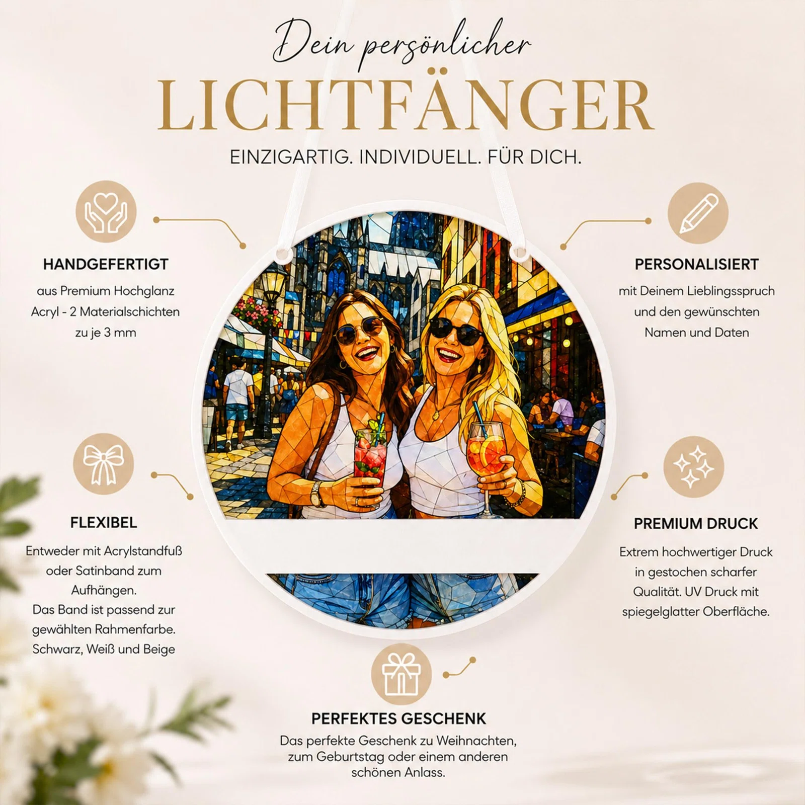 Infografik zum personalisierbaren, runden Lichtfänger: zweischichtiges Hochglanz-Acryl, wahlweise Standfuß oder Satinband sowie Wunschtext, Namen und Daten; als Geschenk für verschiedene Anlässe.